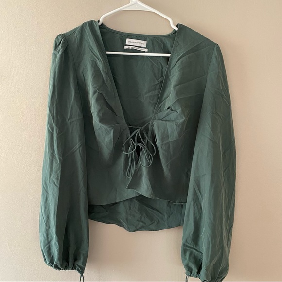 Urban Outfitters Kimchi Tie-Front Balloon Sleeve Top (size small) - Picture 2 of 2